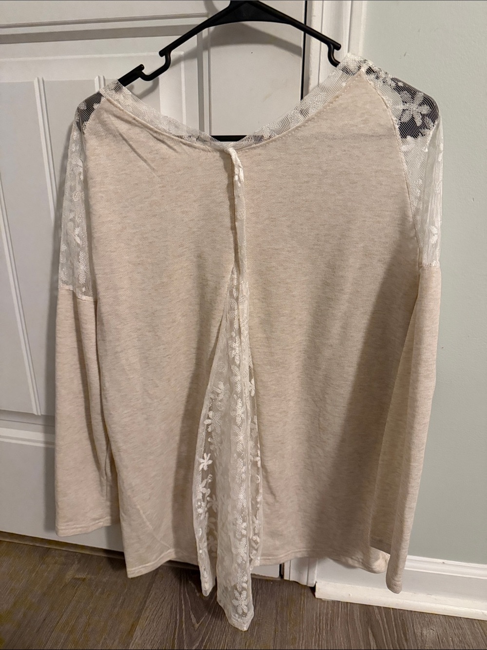 Cream lace blouse - Picture 3 of 3